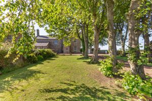 Photo 25- click for photo gallery